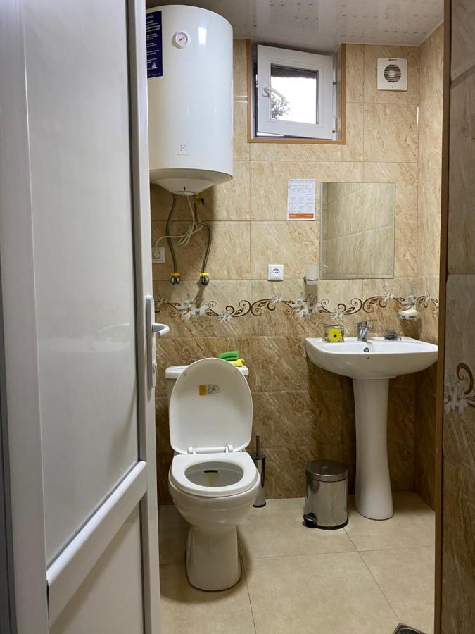Отель Константа Lentekhi Экстерьер фото
